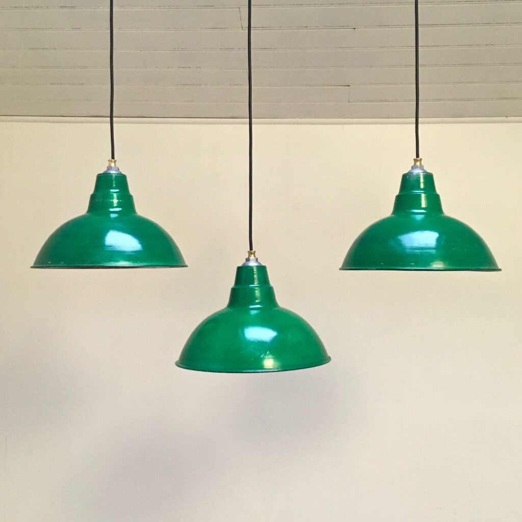 Suspension_industrielle_verte_Maison_Liedekerke_maison-lk-6.jpeg