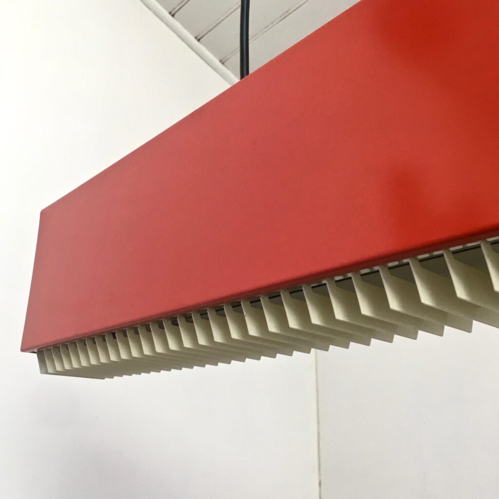 Suspension_neon_rouge_1970_Maison_Liedekerke_maison-lk.com-19.jpg