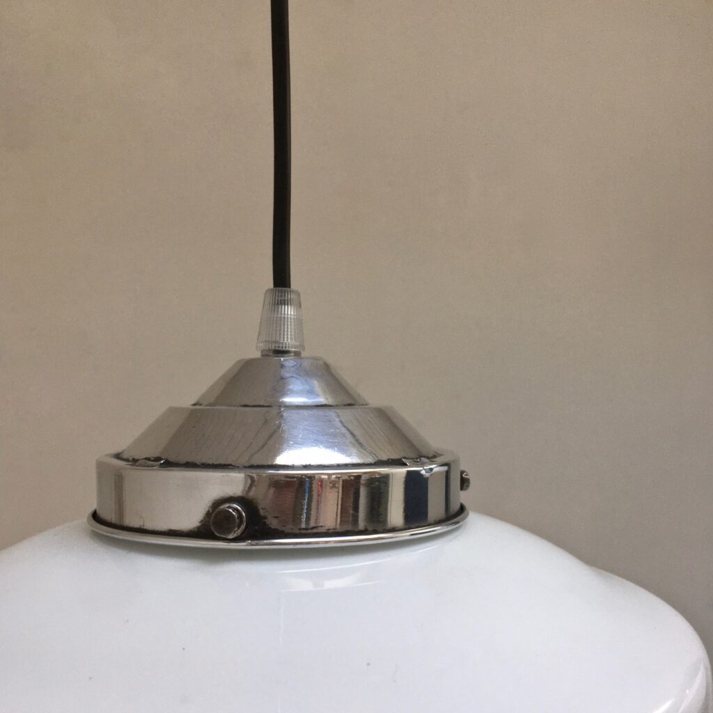 Suspension_opaline_aluminium_midcentury_Maison_Liedekerke_maison-lk.com-1.jpg