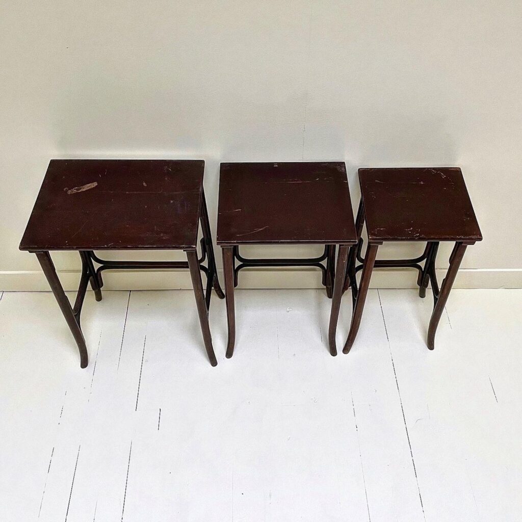 TABLE_gigogne_Thonet_appoint_maison_liedekerke_LK_4.jpg