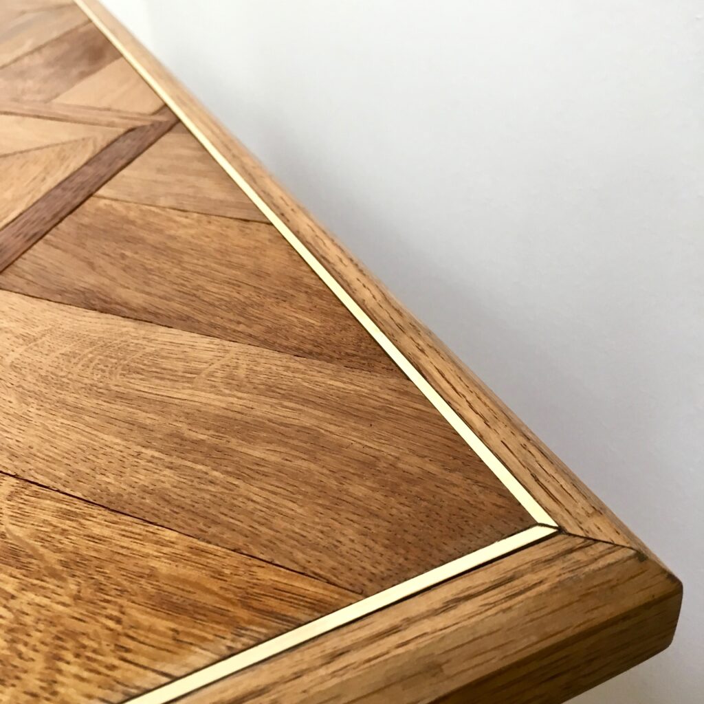 Table-marquetee_maison_liedekerke_mlk_4.jpg