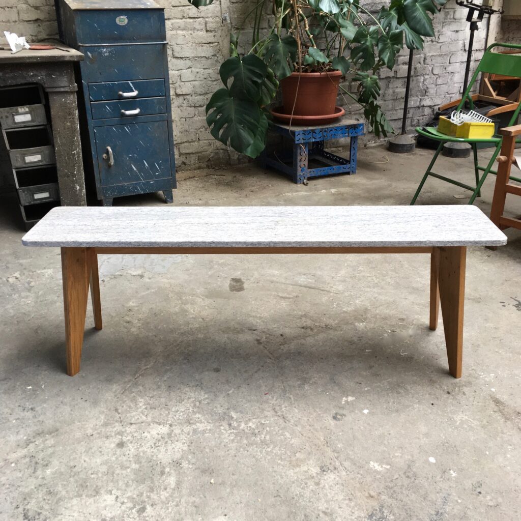 Tantor_banc_reemploi_chene_parquet_granit_cuisine_upcycling_maison_liedekerke_LK_4.jpg