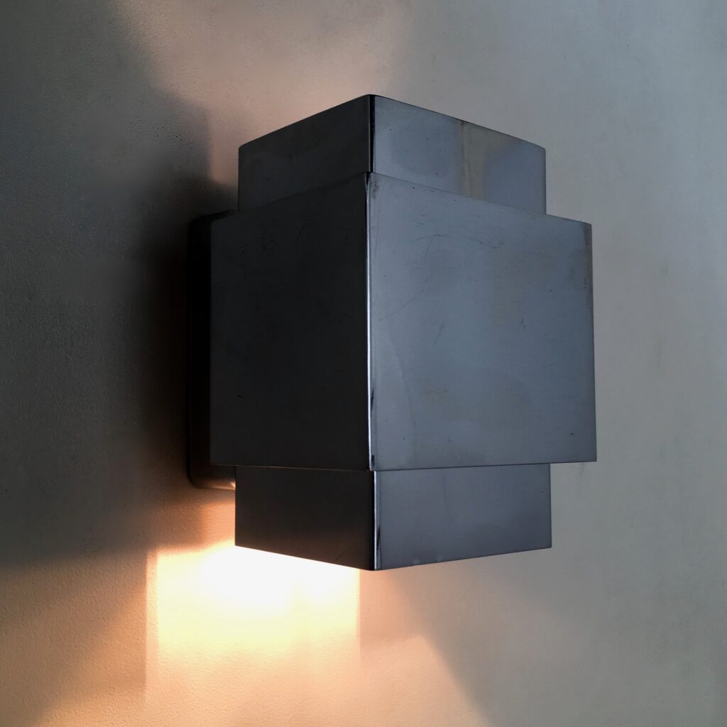 applique_cubique_chrome_maison_liedekerke_LK_12.jpg