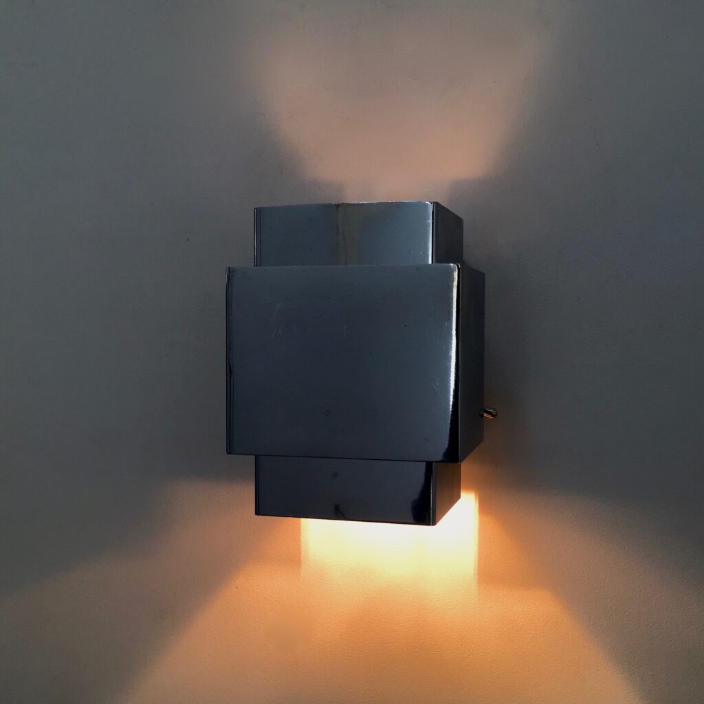 applique_cubique_chrome_maison_liedekerke_LK_13.jpg