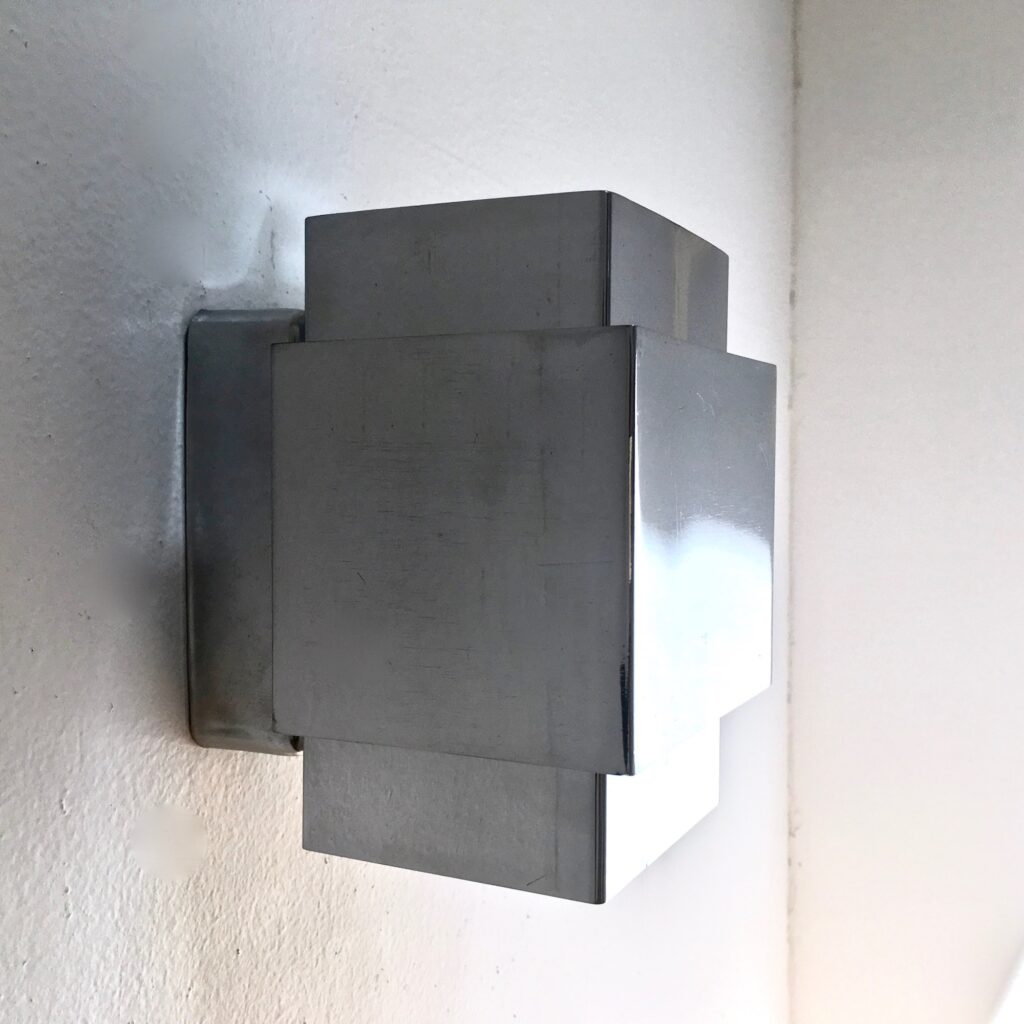 applique_cubique_chrome_maison_liedekerke_LK_4.jpg