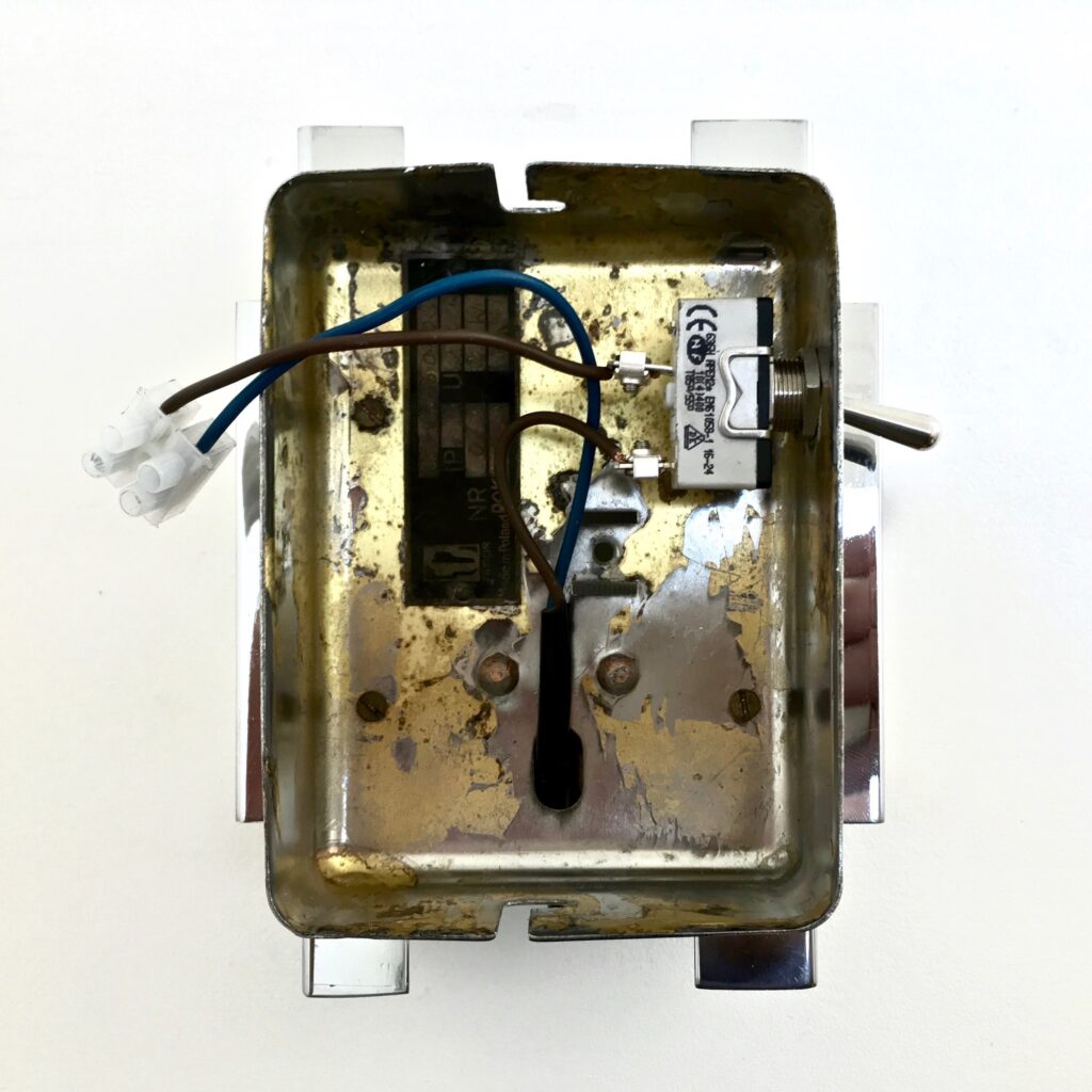 applique_cubique_chrome_maison_liedekerke_LK_6.jpg
