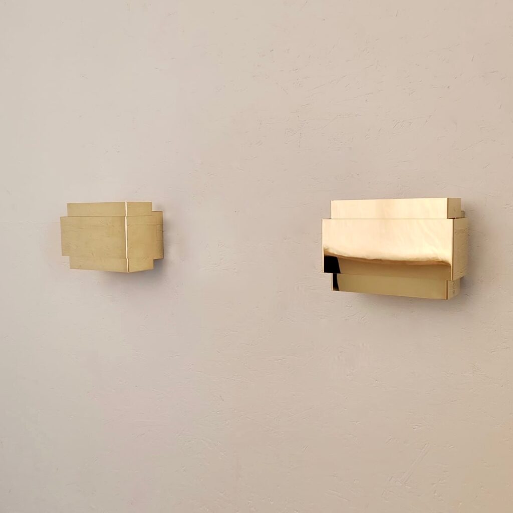 applique_cubique_laiton_poli_wabbes_maison_liedekerke_LK_10.jpeg