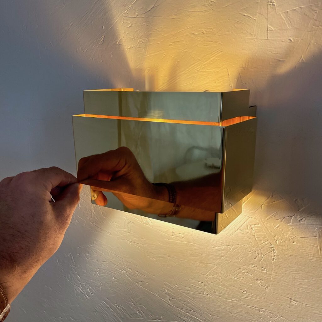 applique_cubique_laiton_poli_wabbes_maison_liedekerke_LK_18.jpeg