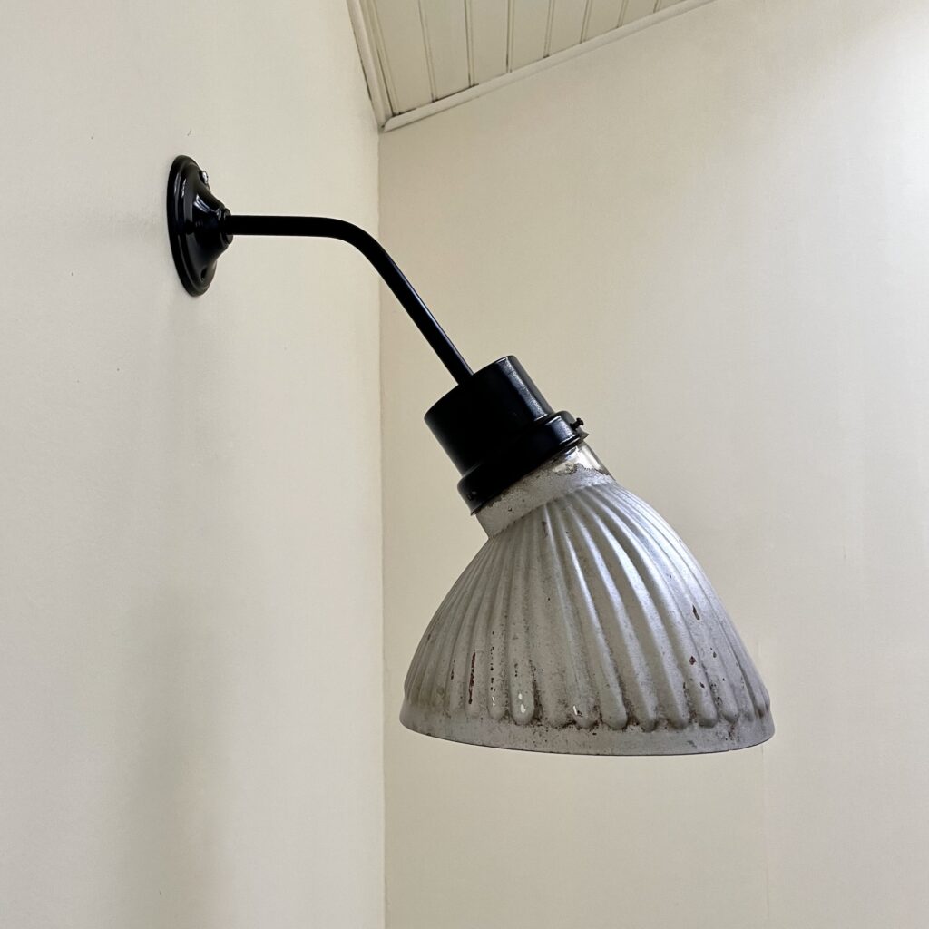 applique_mercurise_coquillage_lampe_maison_liedekerke_LK_1.jpeg