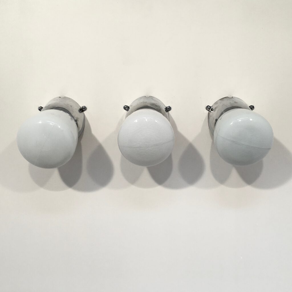applique_opaline_aluminium_liedekerke_maison-lk_lk_4.jpg
