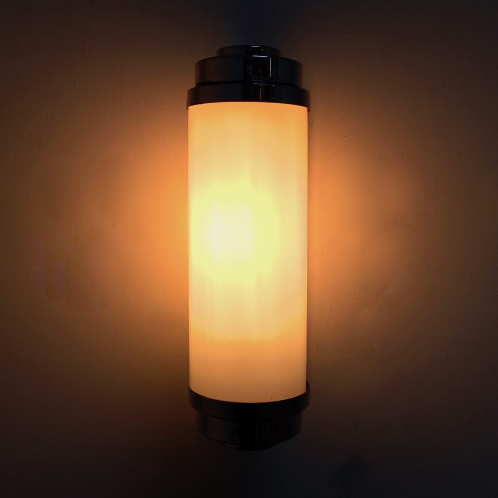 applique_tube_opalin_chrome_maison_liedekerke_lk_7.jpg
