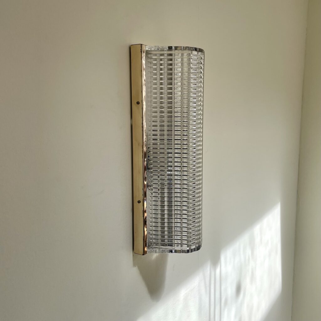 applique_verre_strie_triangle_rectangle_liseuse_maison_liedekerke_LK_4.jpeg
