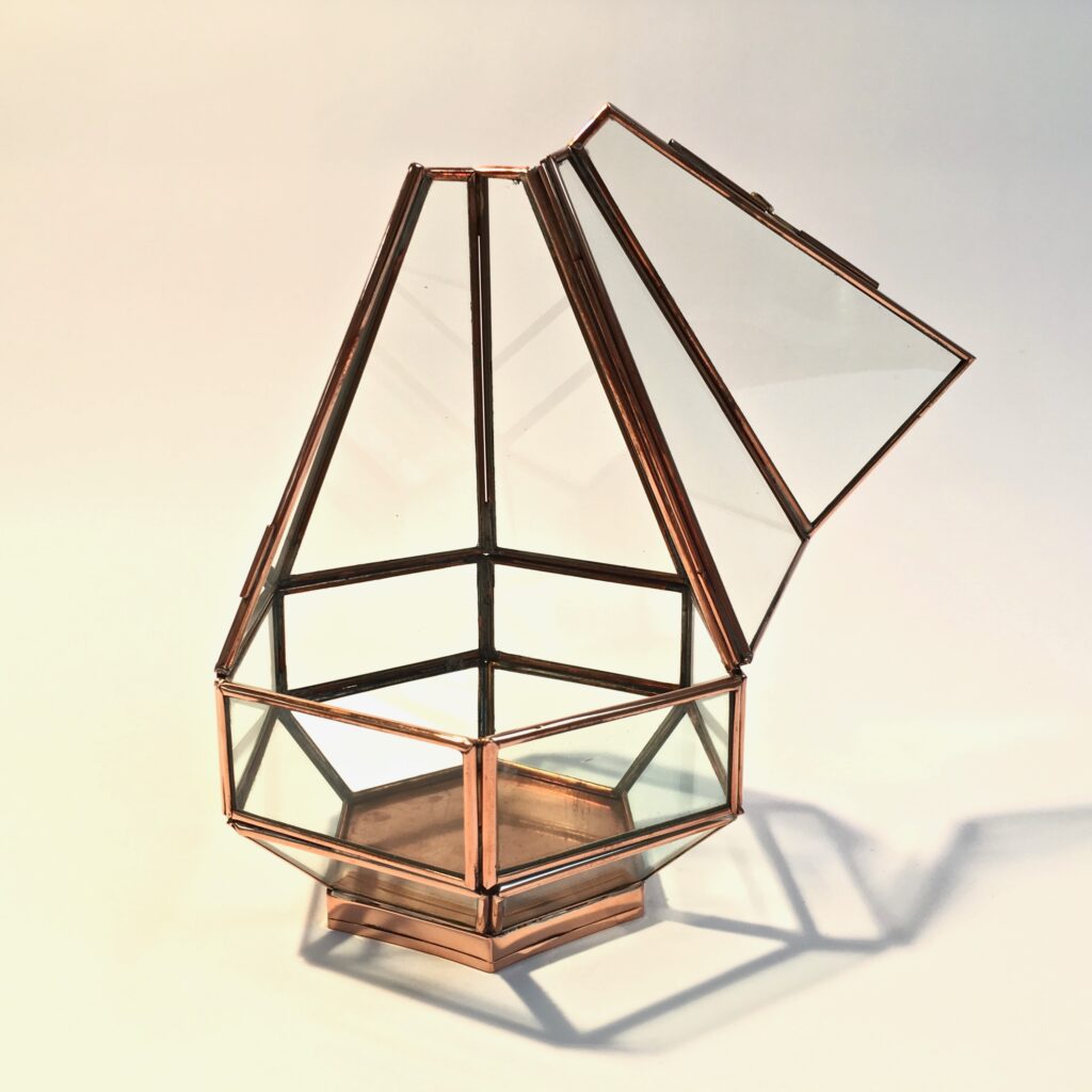 boite_cuivre_verre_hexagonale_liedekerke_maison-lk_1.jpg