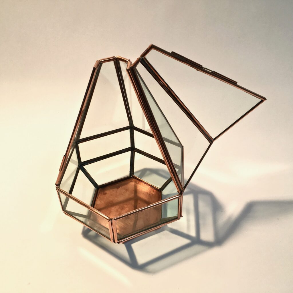 boite_cuivre_verre_hexagonale_liedekerke_maison-lk_3.jpg
