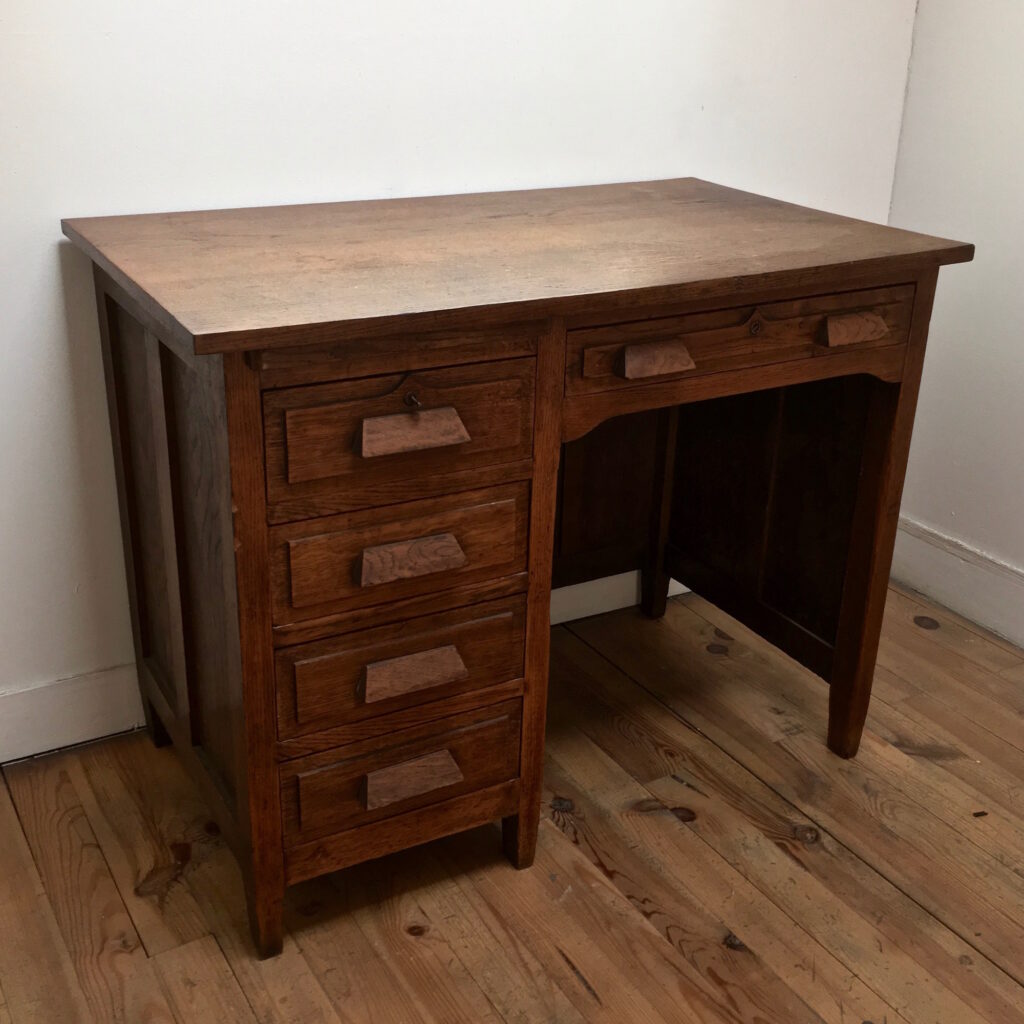 bureau_bois_ancien_maison_Liedekerke_LK_2.jpg