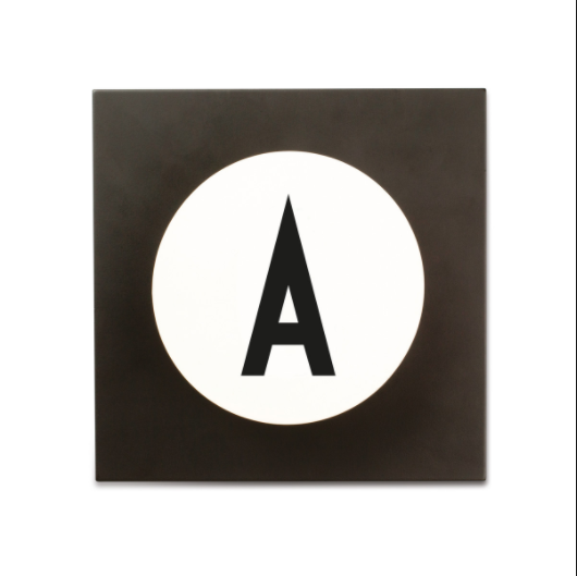 hook2_designletter_porte-manteau_liedekerke_maison-lk_3.png