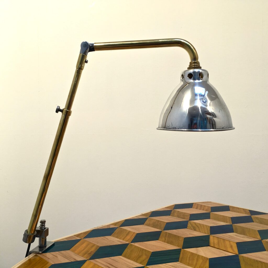 lampe_KI-E-KLAIR_machoire_industriel_maison_liedekerke_lk_1-1.jpg