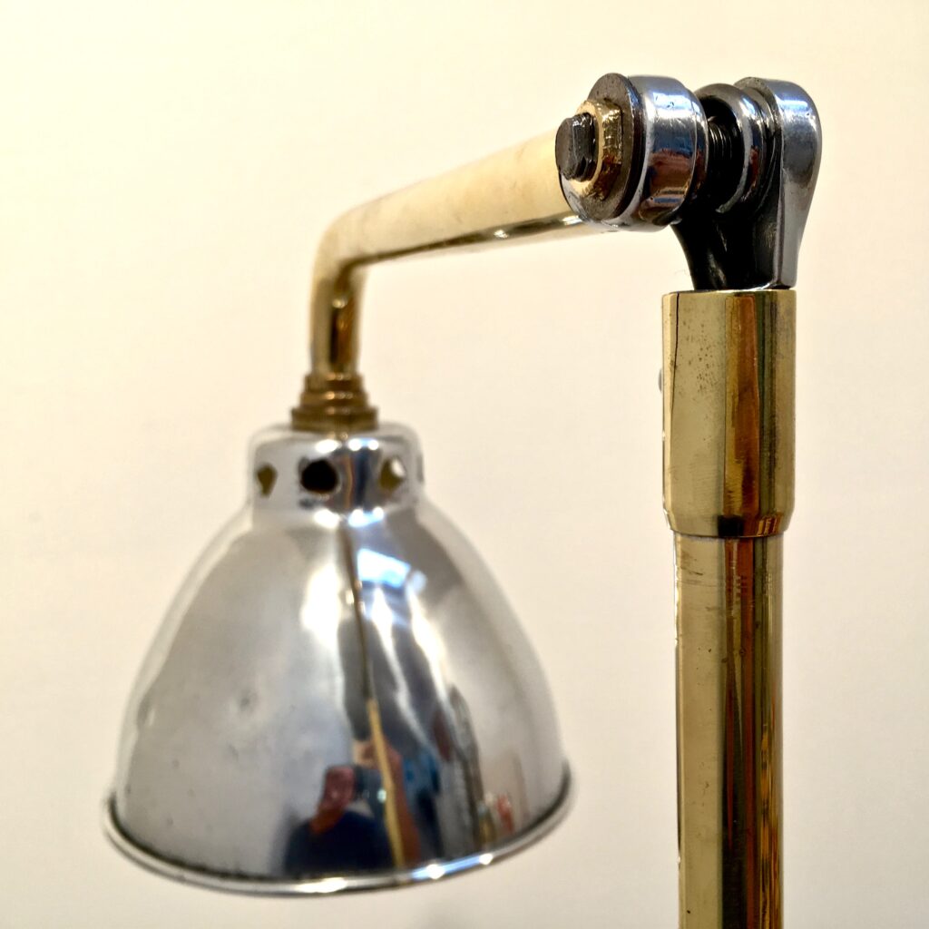 lampe_KI-E-KLAIR_machoire_industriel_maison_liedekerke_lk_3.jpg