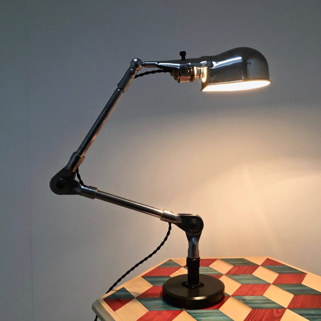 lampe_articulee_industrielle_maison_Liedekerke_LK_8-1.jpg