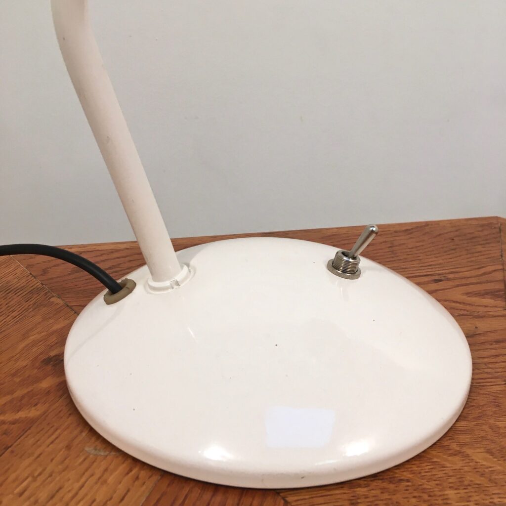 lampe_bureau_creme_Maison_Liedekerke_maison-lk.com-2.jpg