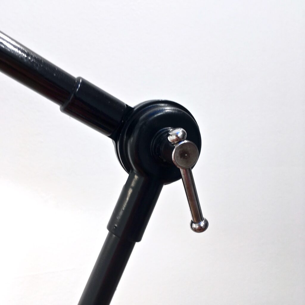 lampe_bureau_rotule_maison_liedekerke_LK_7.jpg