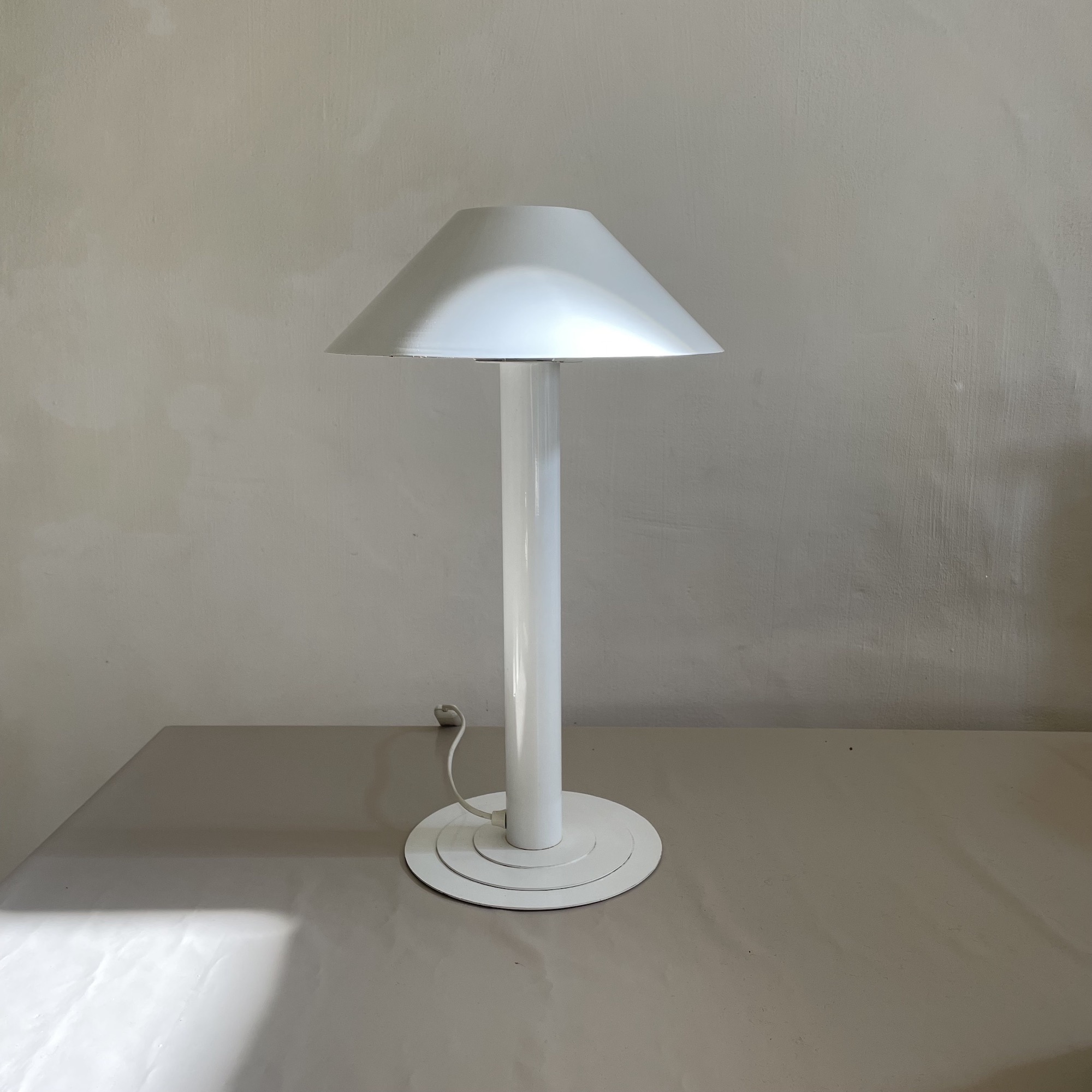 Lampe de table -LYFA-