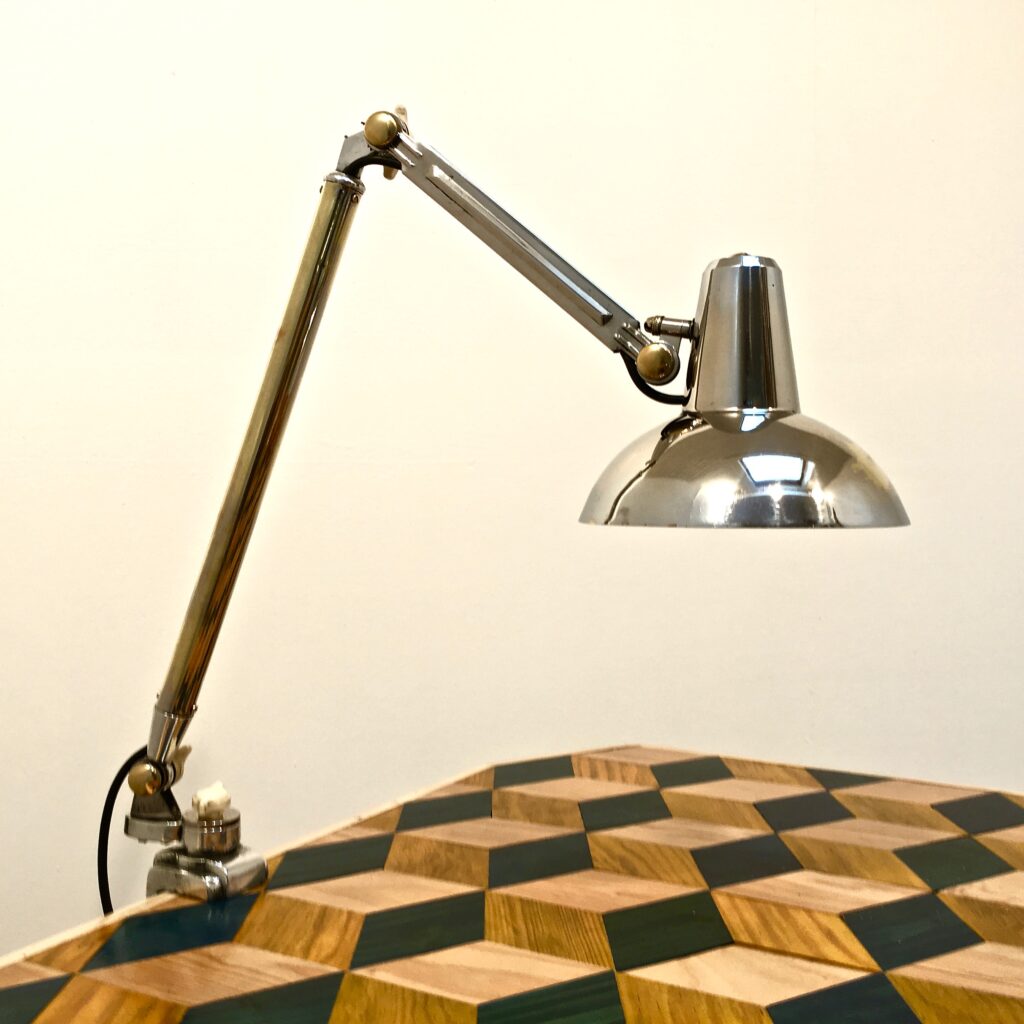 lampe_super-chrome_industriel_machoire_maison_liedekerke_lk_1.jpg
