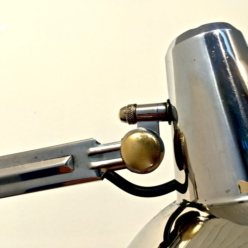 lampe_super-chrome_industriel_machoire_maison_liedekerke_lk_5.jpg