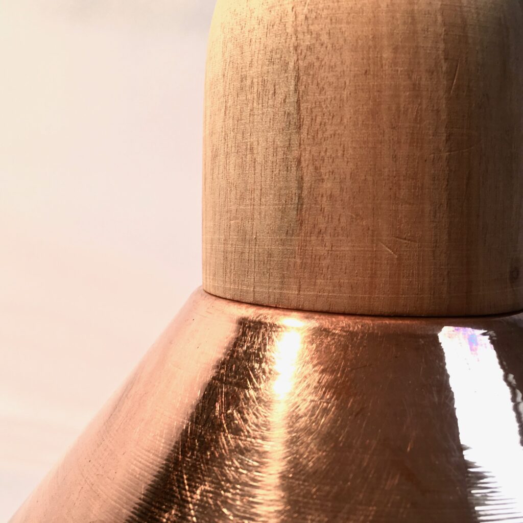 lampe_suspension_design_cuivre_bois_liedekerke_maison-lk_8.jpg