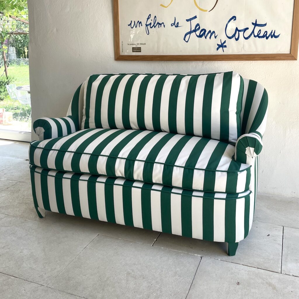 petit_canape_sofa_rayure_verte_maison-Liedekerke_LK_2.jpeg