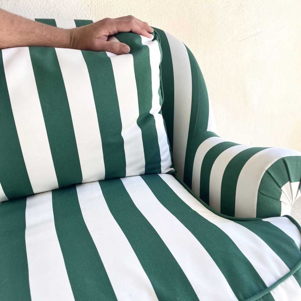 petit_canape_sofa_rayure_verte_maison-Liedekerke_LK_3.jpeg