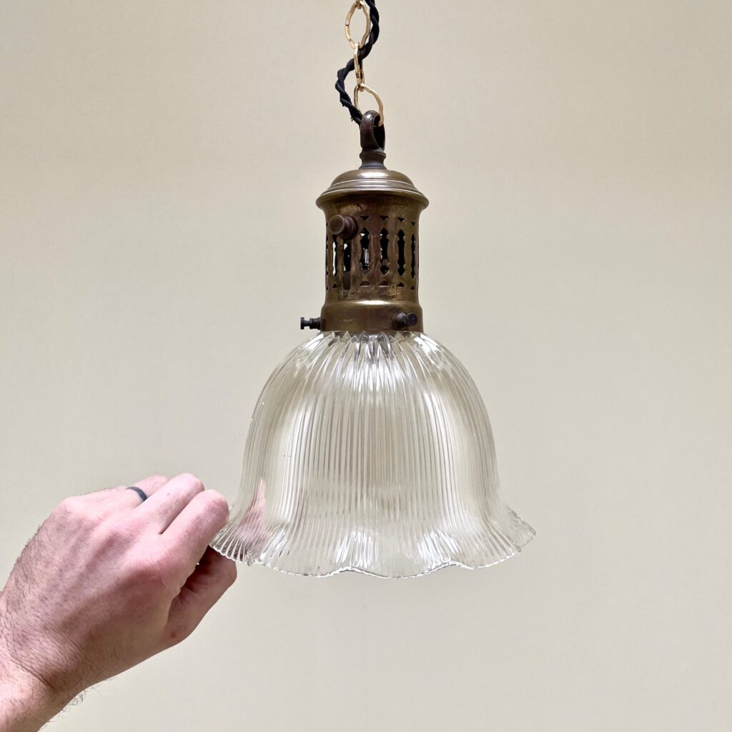 suspension_Holophane_11_maison_Liedekerke_LK_2.jpg