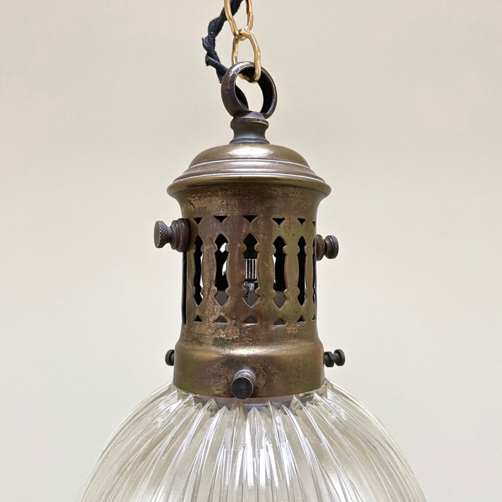 suspension_Holophane_11_maison_Liedekerke_LK_8.jpg
