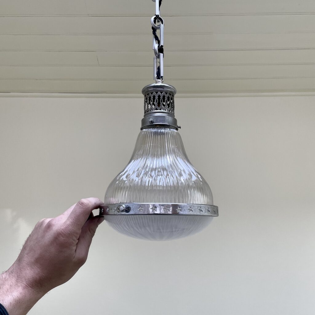 suspension_Holophane_etoile_Star_Maison_liedekerke_LK_2.jpeg