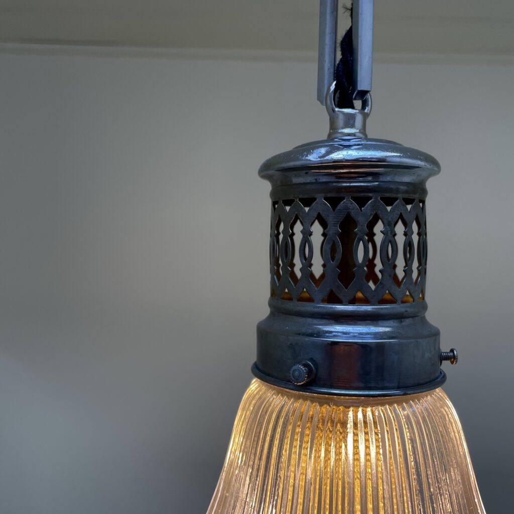 suspension_Holophane_etoile_Star_Maison_liedekerke_LK_8.jpeg