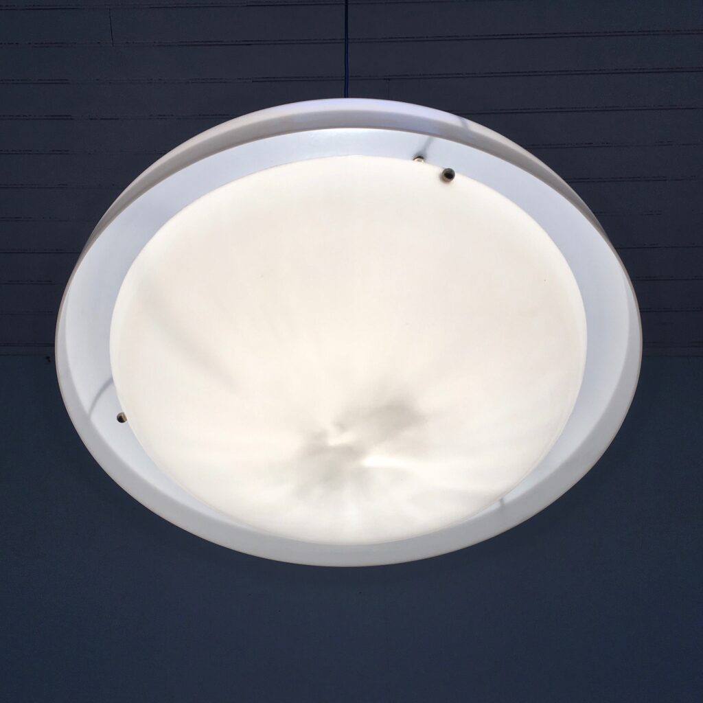 suspension_blanche_italienne_plastique_maison_liedekerke_LK_8.jpg