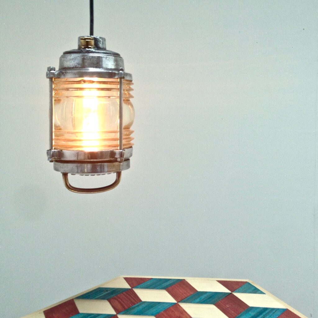 suspension_industrielle_lanterne_aluminium-_verre_strie_maison_liedekerke_lk_8.jpg