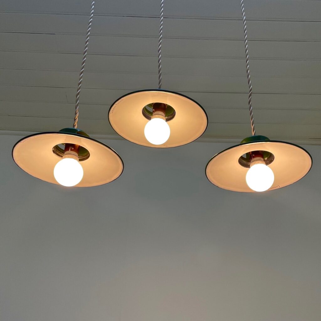 suspension_industrielle_verte_emaillee_pintsch_maison_liedekerke_LK_12.jpg