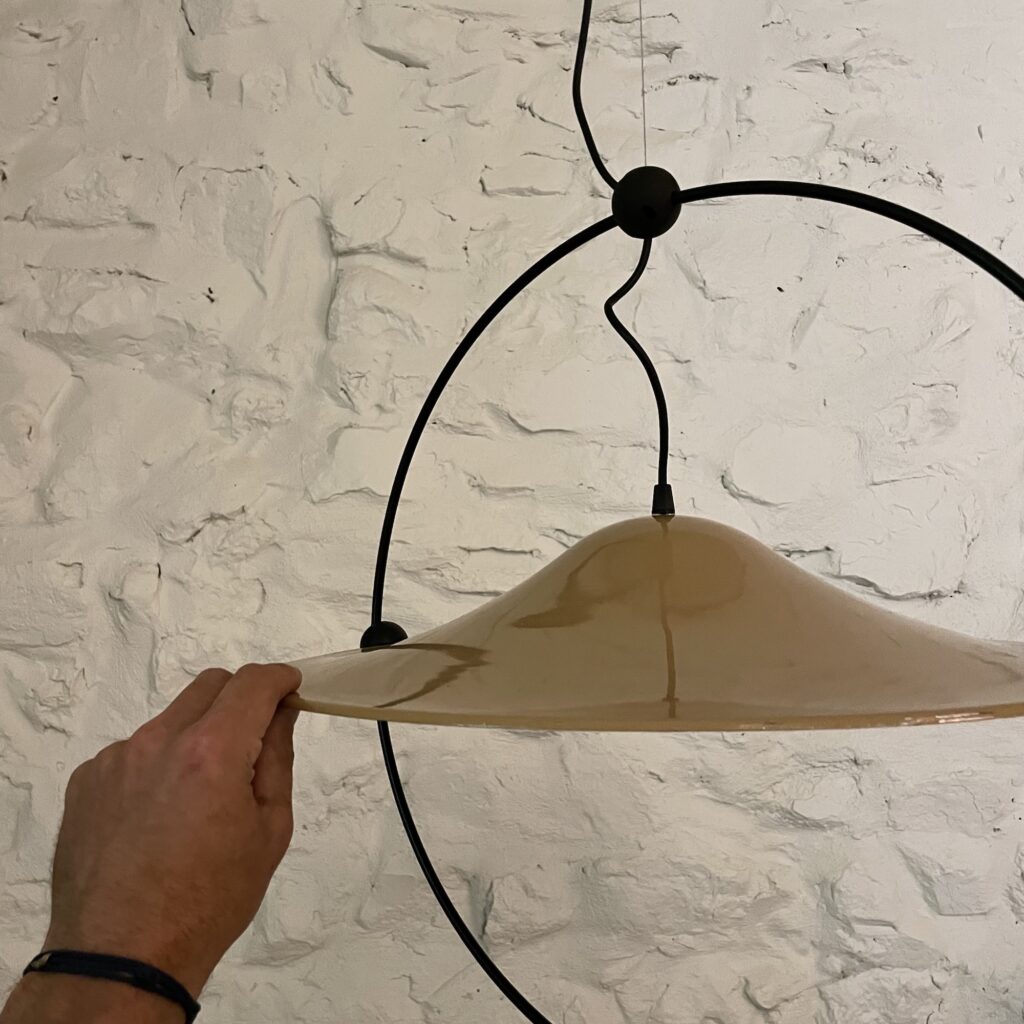 suspensions_Lita_taupe_cercle_anneau_maison_liedekerke_LK_7.jpeg