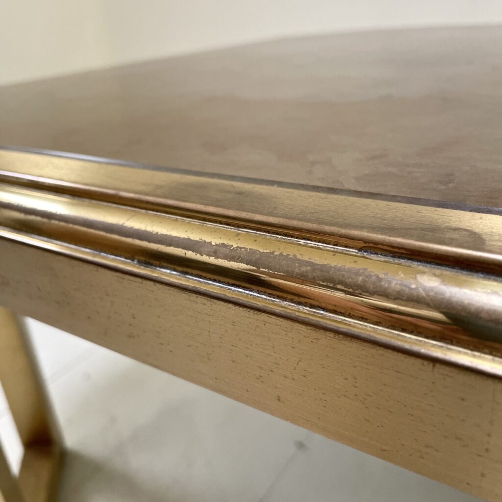 table_basse_verre_eglomise_laiton_maison_jansen_guy_lefevre_liedekerke_LK_10.jpeg