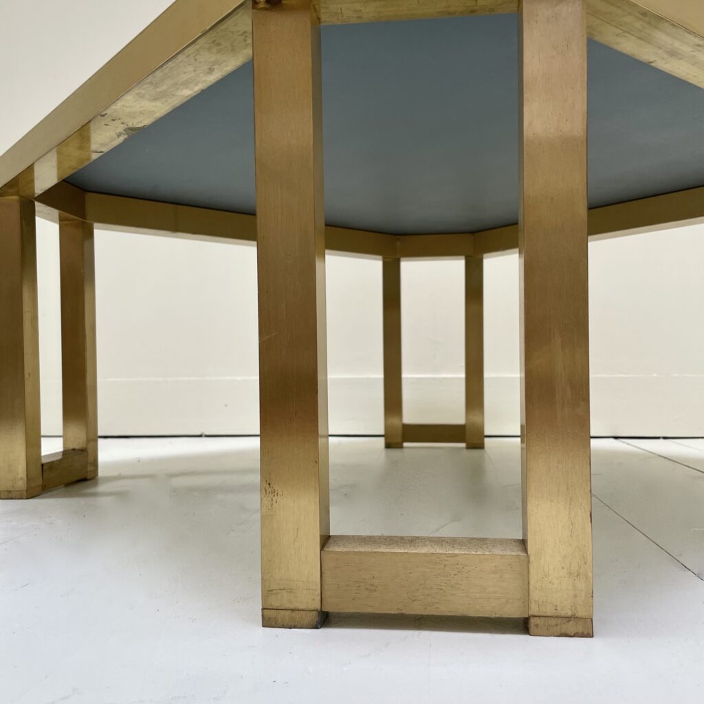 table_basse_verre_eglomise_laiton_maison_jansen_guy_lefevre_liedekerke_LK_7.jpeg