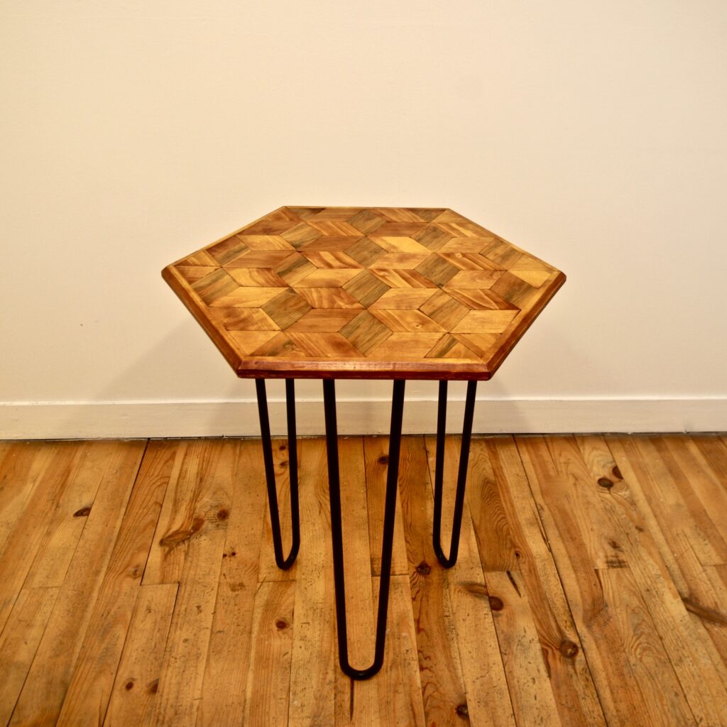 table_haute_hexagonal_THN01_naturel_maison_liedekerke_lk_1.jpg