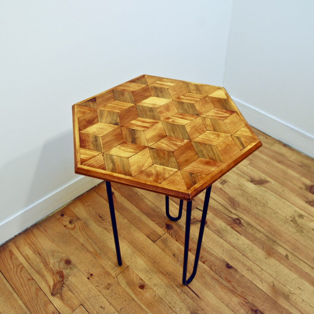 table_haute_hexagonal_THN01_naturel_maison_liedekerke_lk_2.jpg