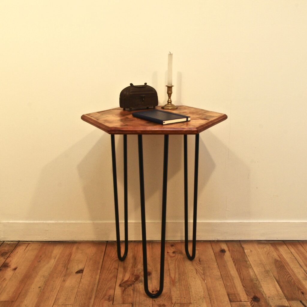 table_haute_hexagonal_THN01_naturel_maison_liedekerke_lk_3.jpg