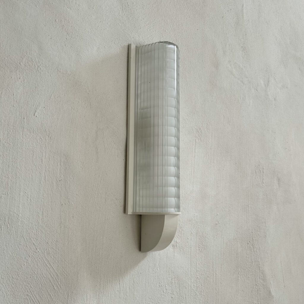 grande_Applique_Holophane_verre_prismatique_art_déco_Maison_liedekerke_LK_2