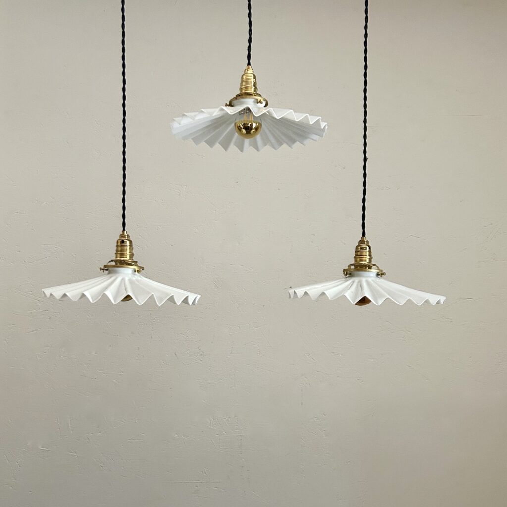trio_suspensions_opaline_crenelée_bohème_maison_liedekerke_lk_3