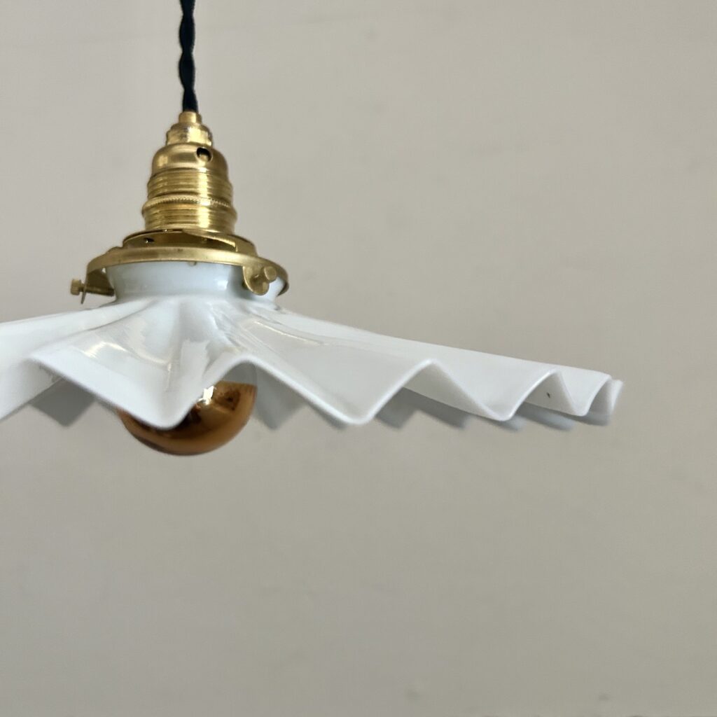 trio_suspensions_opaline_crenelée_bohème_maison_liedekerke_lk_8